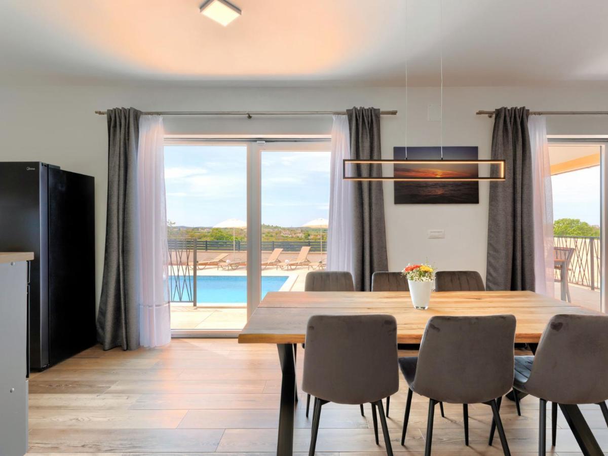 Holiday Home Villa Dora By Interhome Pula Extérieur photo