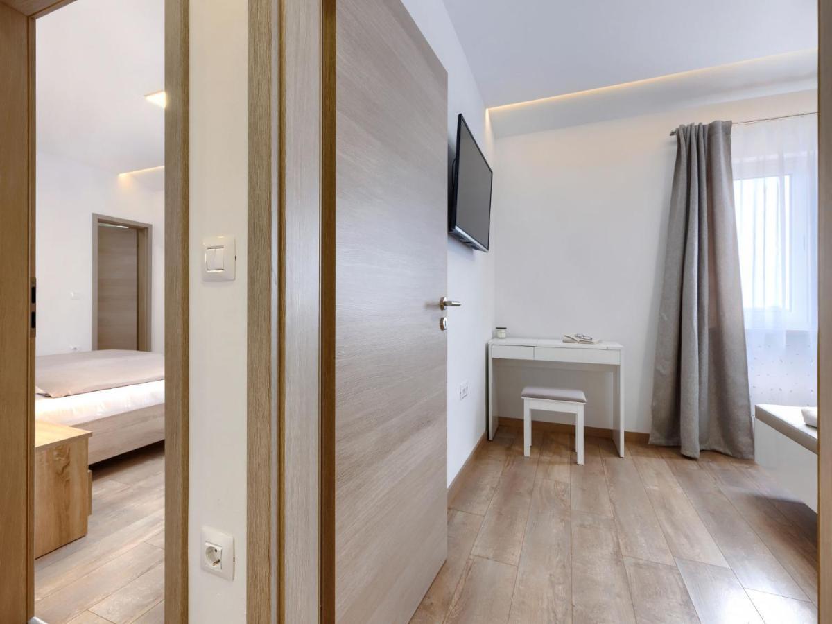 Holiday Home Villa Dora By Interhome Pula Extérieur photo